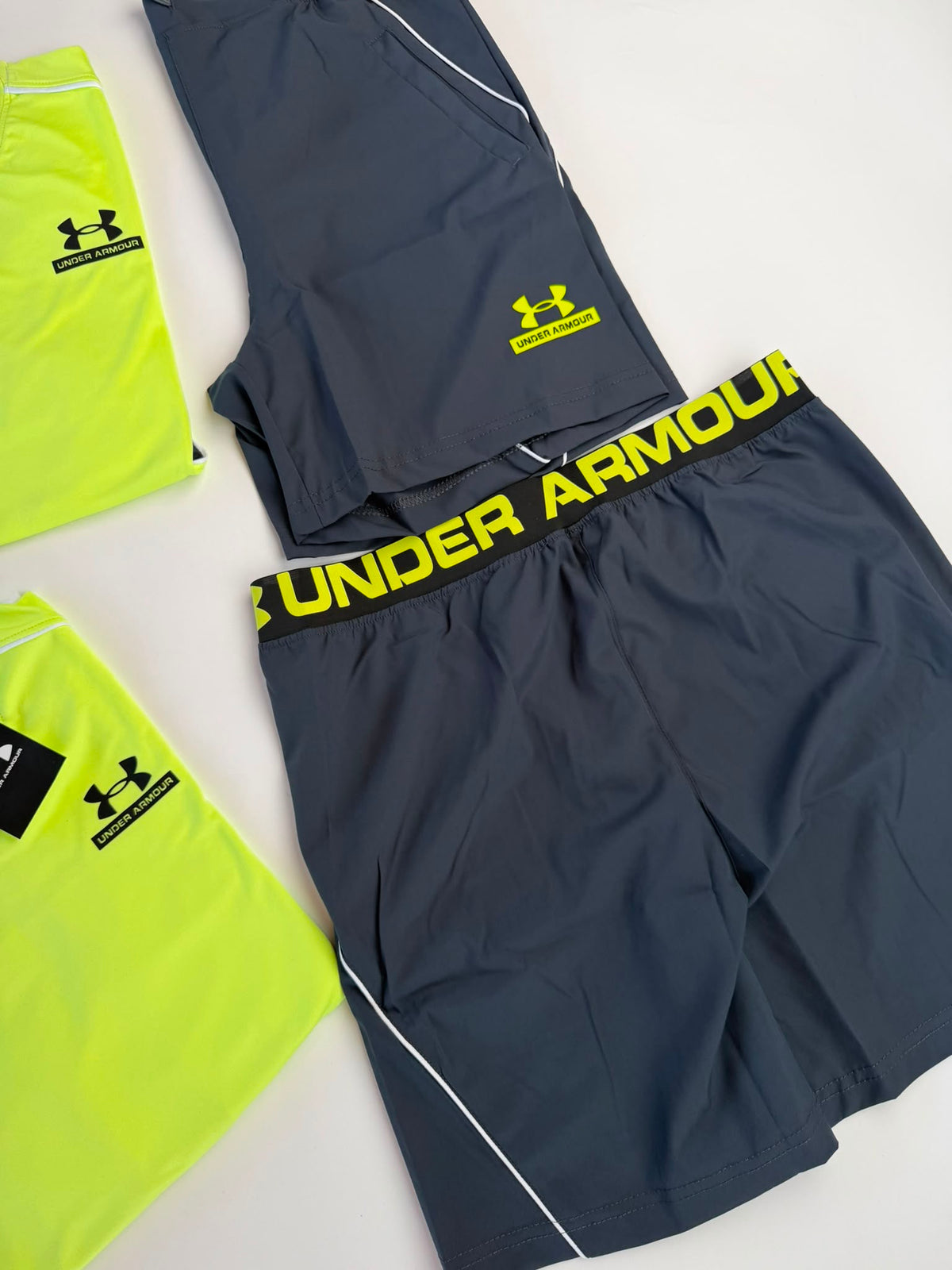 Conjunto Under Armour 2026 - Amarillo